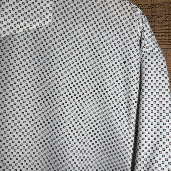 Greyson Golf Polo Geometric & Tiny Wolf Print size X-Large *Club Embroidered* - Picture 3 of 9